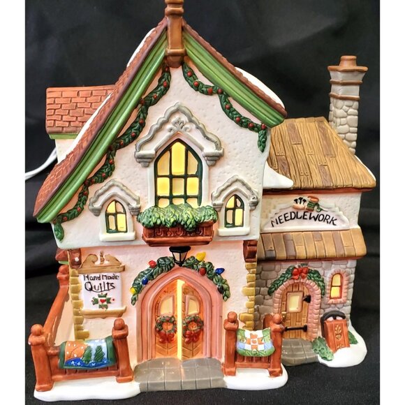 Santas Workbench THIMBLEBERRY QUILT SHOP Christmas Village sewing store building - Picture 2 of 10